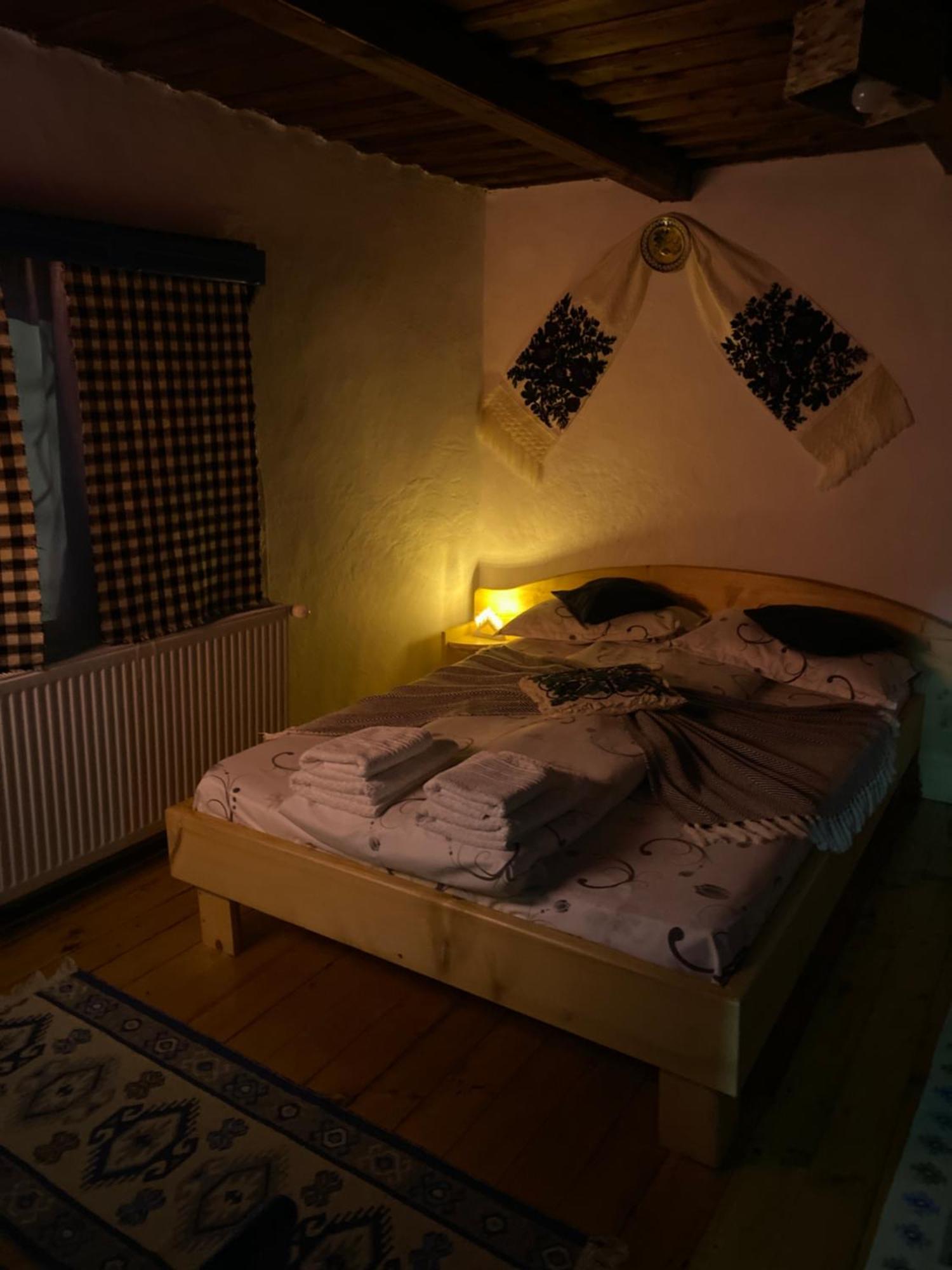 Hotel Casuta Tivadar à Breb Extérieur photo